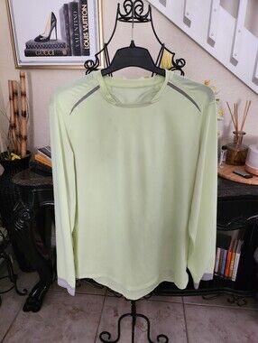 Lululemon men shirt size XL